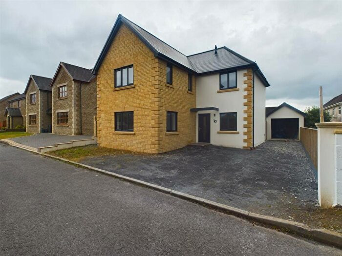 4 Bedroom Detached House For Sale In Llys Bryn Gwyrdd, Five Roads, Llanelli, SA15