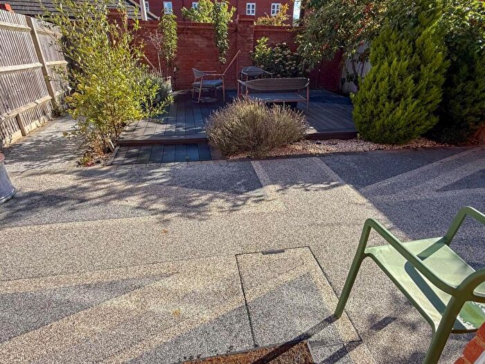 4 Bedroom Town House For Sale In Cogent Crescent, Newbury, RG14