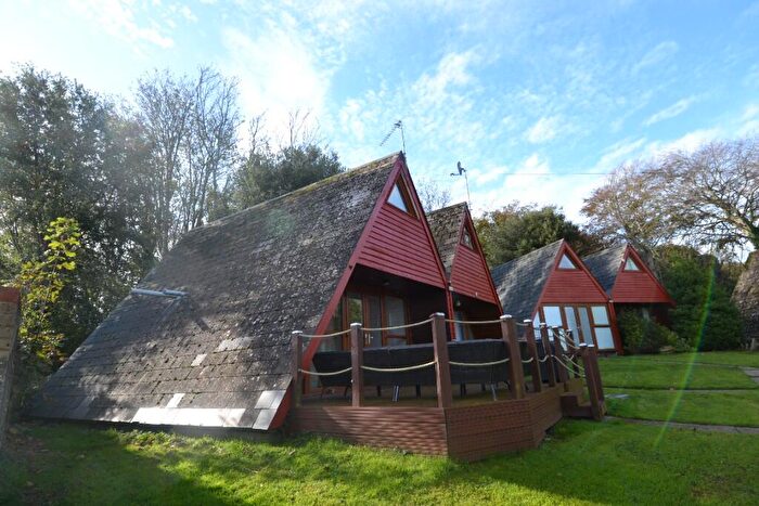 3 Bedroom Chalet For Sale In Upper Street, CT14