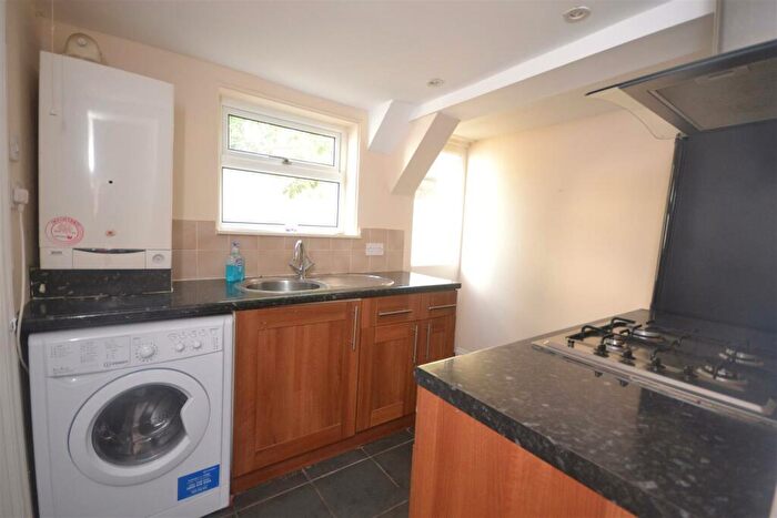 2 Bedroom Terraced House To Rent In Lowerfield Road, Reading, Berkshire, RG1