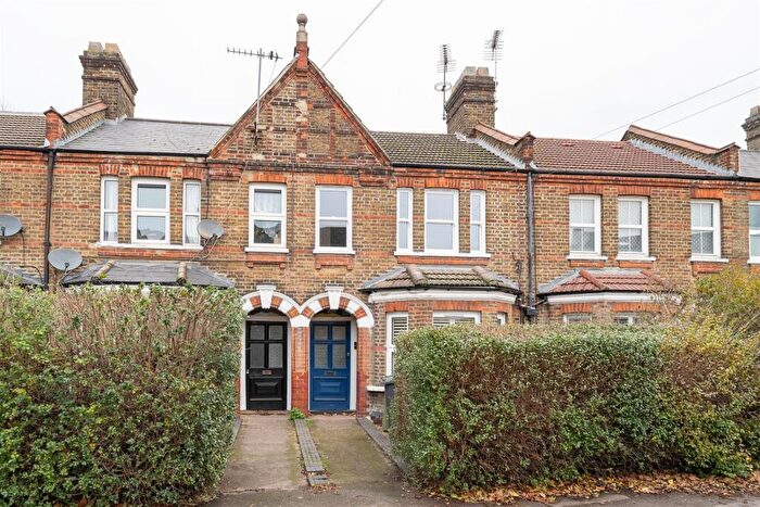 1 Bedroom Flat For Sale In Coppermill Lane, Walthamstow, E17
