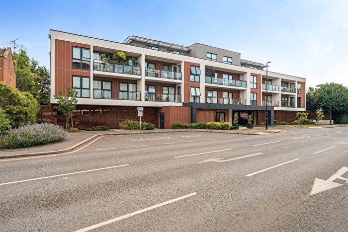 2 Bedroom Flat For Sale In Oldfield Road, Maidenhead, SL6