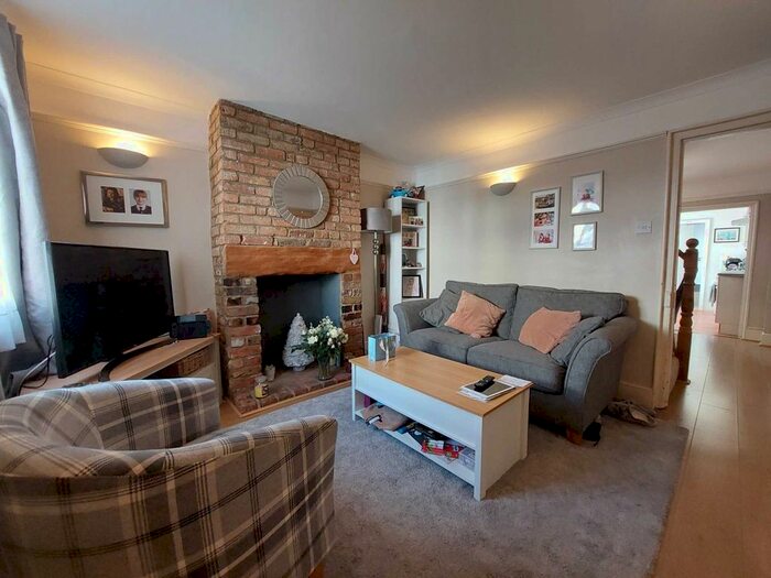 3 Bedroom End Of Terrace House To Rent In North Road, Bromley, BR1