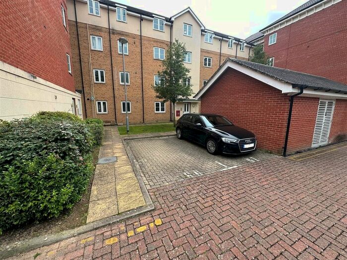 2 Bedroom Flat To Rent In Dodd Road, Watford, WD24