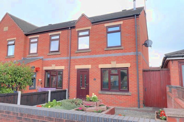 2 Bedroom End Of Terrace House To Rent In Kingston Row, Dartmouth Street, Stafford ST16