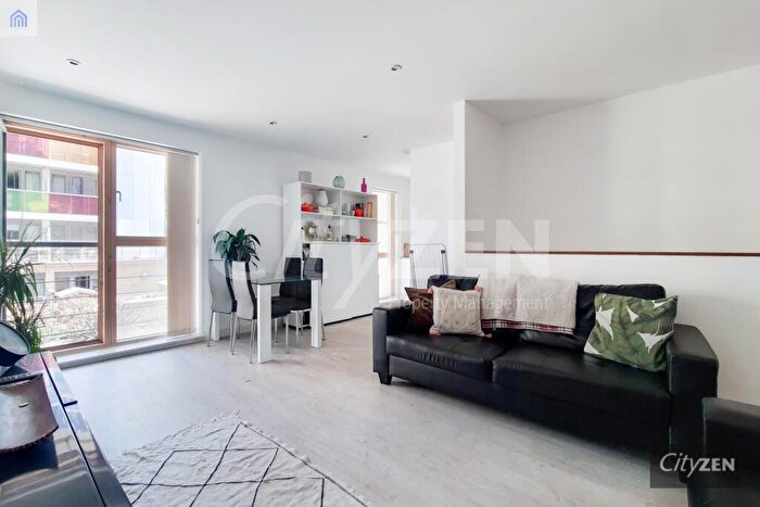2 Bedroom Flat To Rent In Warton Road, Stratford, E15