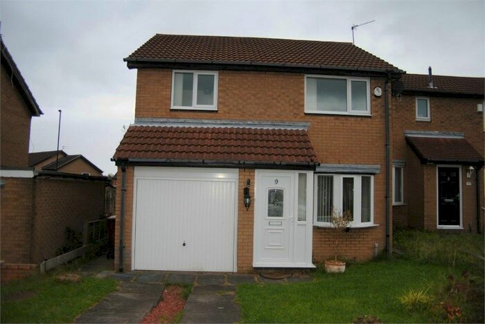 3 Bedroom Semi-Detached House To Rent In Dereham Court, Newcastle Upon Tyne, Meadow Rise, NE5