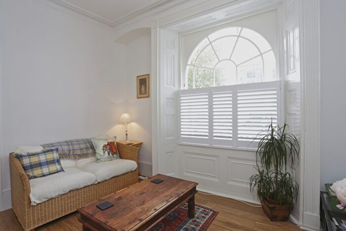 1 Bedroom Flat To Rent In Mornington Crescent, NW1