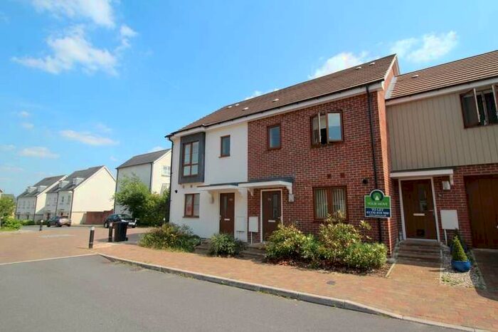 3 Bedroom Terraced House To Rent In Peggs Way, Basingstoke, RG24