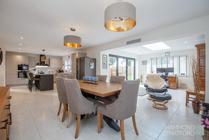 4 Bedroom Detached House For Sale In Garnier Meadow, Attleborough, NR17