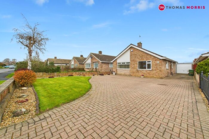 3 Bedroom Bungalow For Sale In Lees Lane, Southoe, St. Neots, Cambridgeshire, PE19