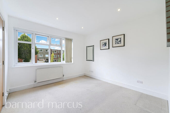2 Bedroom Apartment To Rent In Cornwall Road, Pinner, HA5