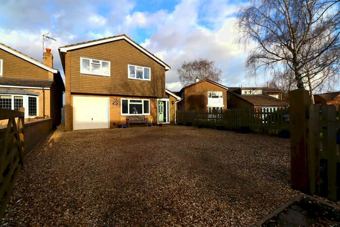 4 Bedroom Detached House For Sale In High Street, Paulerspury, Towcester, NN12