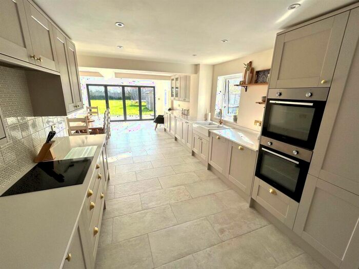 4 Bedroom Detached House To Rent In Cowley Way, Sutton Benger, SN15