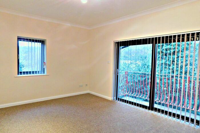 2 Bedroom Apartment To Rent In Widgeon House, High Wycombe, HP11
