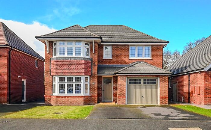 4 Bedroom Detached House For Sale In Lionheart Lane, Stretton, DE13