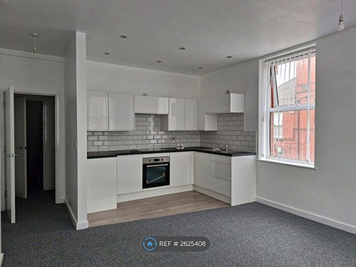 2 Bedroom Flat To Rent In Sandhurst Street, Liverpool, L17