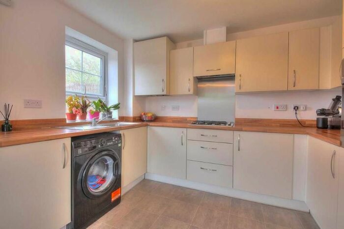 3 Bedroom Terraced House To Rent In Cedar Road, Croydon, Surrey, CR0