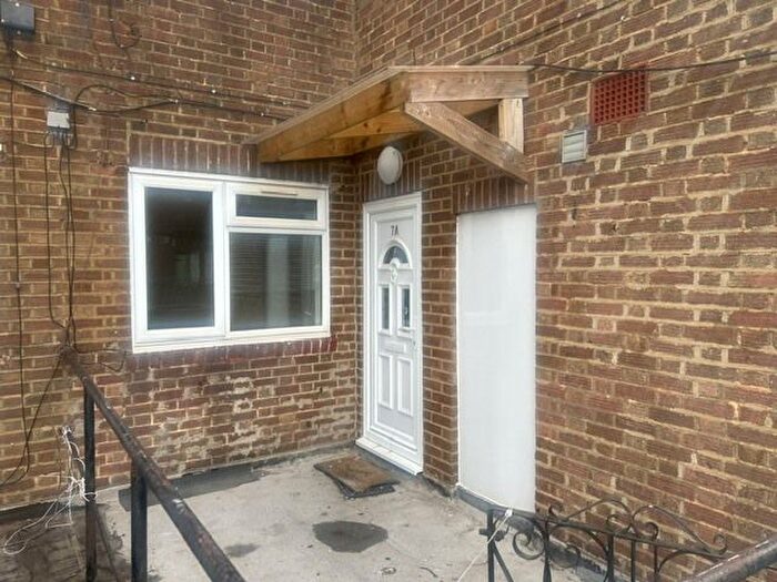 4 Bedroom Flat To Rent In Greenford, UB6