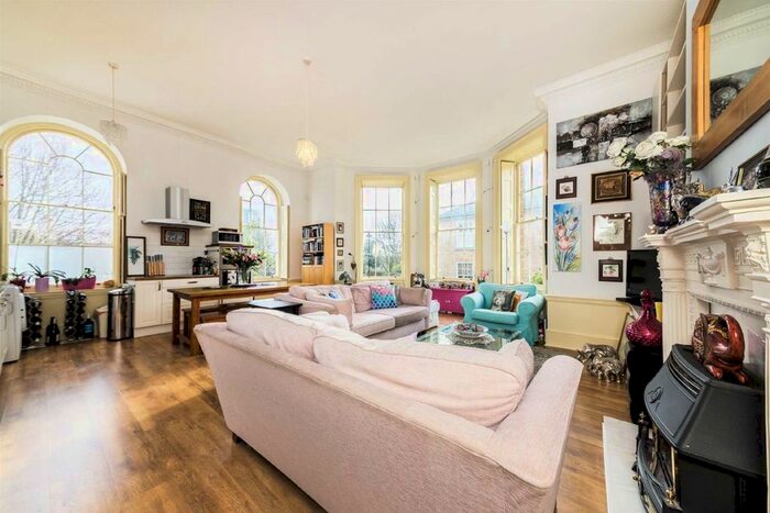 1 Bedroom Flat To Rent In Merton Road, London, SW18