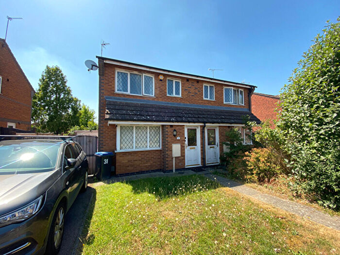 3 Bedroom Semi-Detached House To Rent In Florian Way, Hinckley, LE10