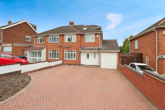 4 Bedroom House To Rent In Kelvin Road, Leamington Spa, CV32