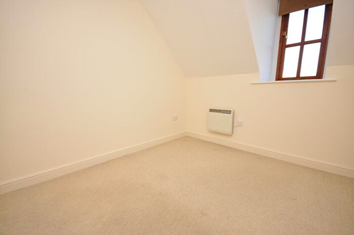 2 Bedroom Apartment To Rent In Kings Road, Farncombe, Godalming, Surrey, GU7
