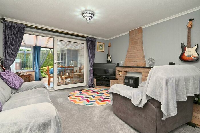 2 Bedroom Semi-Detached House For Sale In Crabtree Close, Wirksworth, DE4