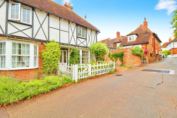 2 Bedroom End Of Terrace House For Sale In The Street, Chilham, CT4