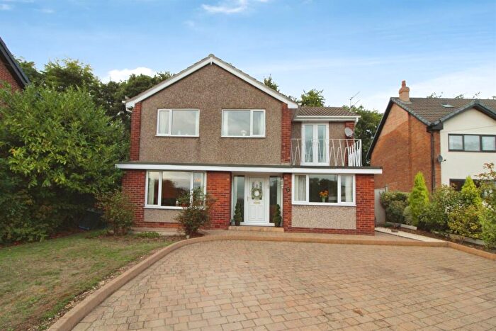 4 Bedroom Detached House For Sale In West Parklands Drive, HU14