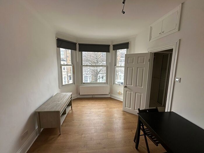 1 Bedroom Flat To Rent In Charteris Road Hampstead, London, NW6