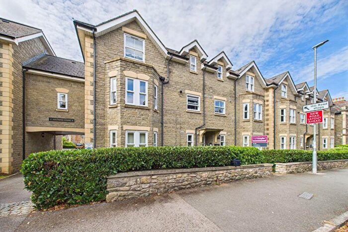 2 Bedroom Apartment To Rent In Linden Road, Clevedon, BS21