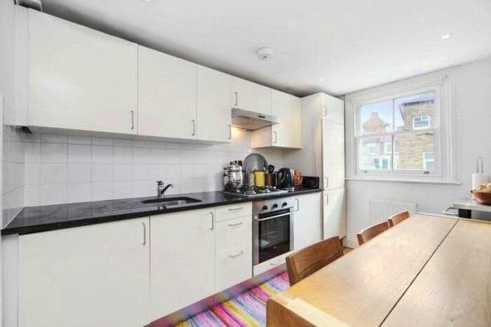1 Bedroom Flat To Rent In Clifton Avenue, London, W12