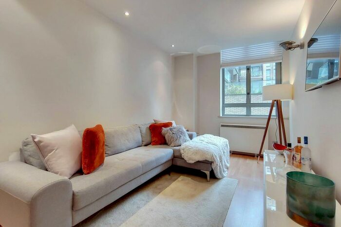 1 Bedroom Flat To Rent In City Road, City, London, EC1V