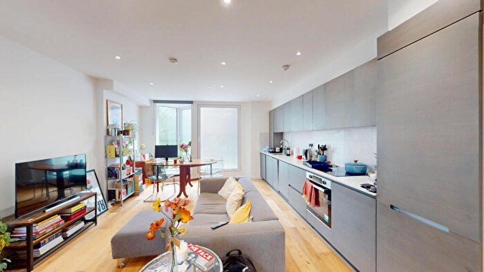 1 Bedroom Apartment To Rent In - Powell Road, London, London, London, E5