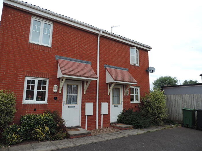 2 Bedroom Semi Detached House To Rent In Stableford Close, Shepshed, LE12