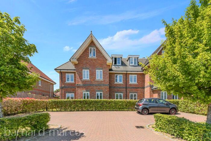 2 Bedroom Apartment To Rent In Magnolia Drive, Banstead, SM7