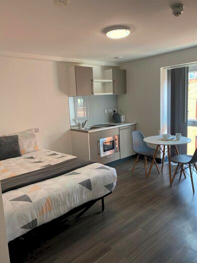 Studio To Rent In Premium, Chapel Street, LU1