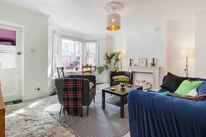 5 Bedroom Terraced House For Sale In Eustace Road, London, SW6
