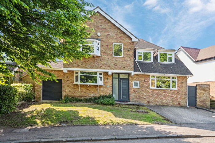 5 Bedroom Detached House For Sale In Wakehams Hills, Pinner Village, HA5