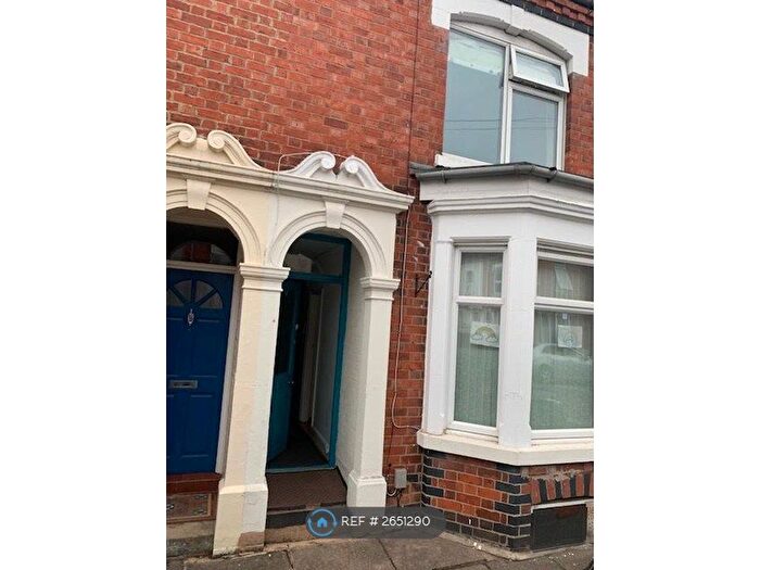 4 Bedroom Terraced House To Rent In Wycliffe Road, Northampton, NN1