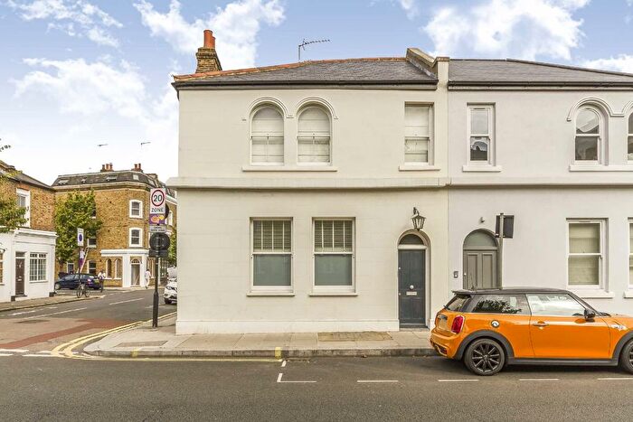 2 Bedroom Flat To Rent In Glenthorne Road, Hammersmith, W6