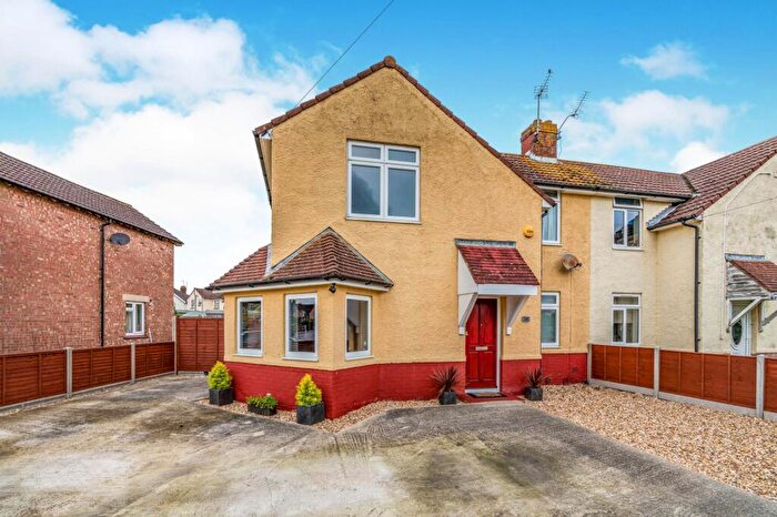 3 Bedroom Semi Detached House To Rent In Grantham Road, Eastleigh, SO50