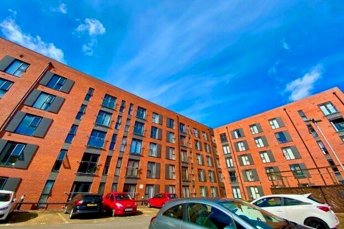2 Bedroom Property To Rent In Derwent Street, Salford, M5