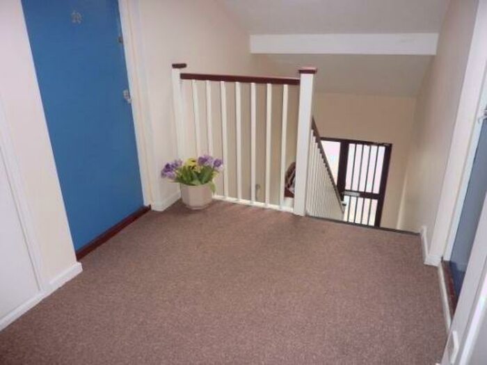 1 Bedroom Apartment To Rent In York Rise, Orpington, Kent, BR6