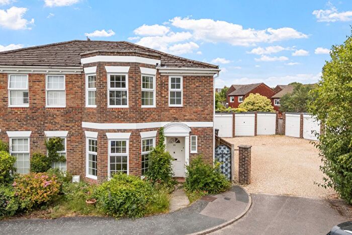 3 Bedroom End Of Terrace House For Sale In Heathfield Green, Midhurst, GU29