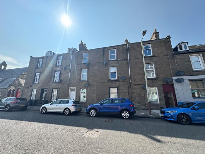 2 Bedroom Flat To Rent In H, Fort Street, Broughty Ferry, Dundee, DD5