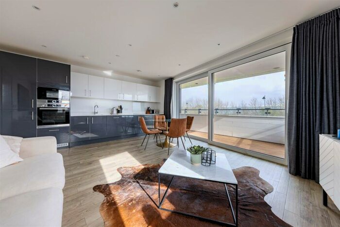 2 Bedroom Apartment To Rent In Beck Square, London, E10