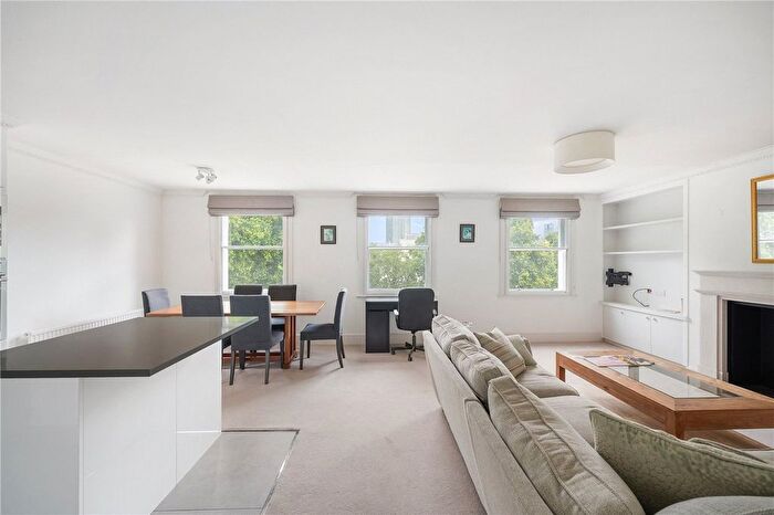 2 Bedroom Flat For Sale In Ashgrove House, Lindsay Square, Pimlico, London, SW1V