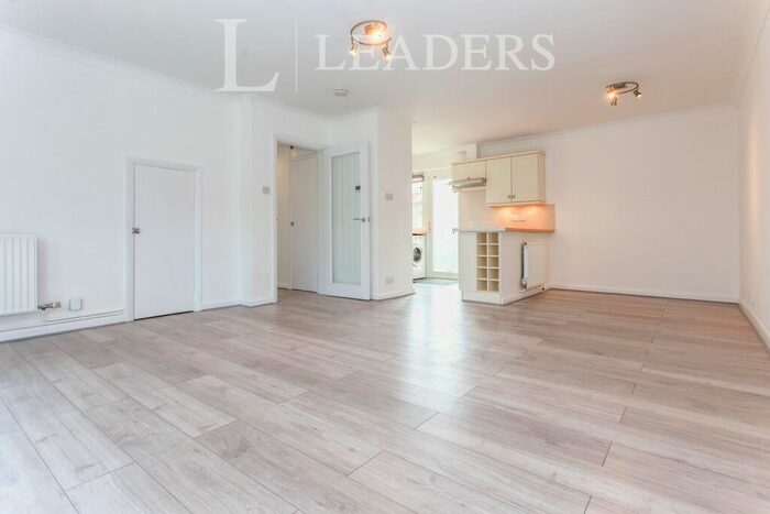 2 Bedroom Property To Rent In Cedar Court, Hills Road, Cambridge, CB2